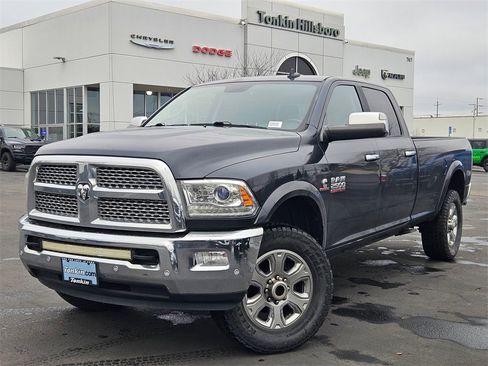 Used 2018 RAM 2500 Laramie image 2