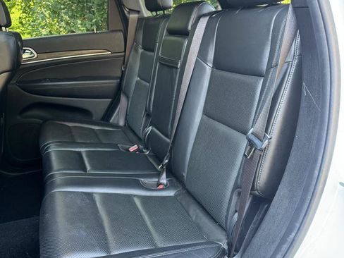 Used 2021 Jeep Grand Cherokee Limited w/ Luxury Group II AWD/4WD image 17