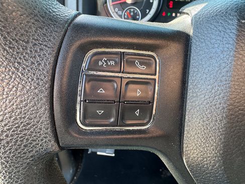 Used 2019 RAM 1500 Classic SLT AWD/4WD image 14