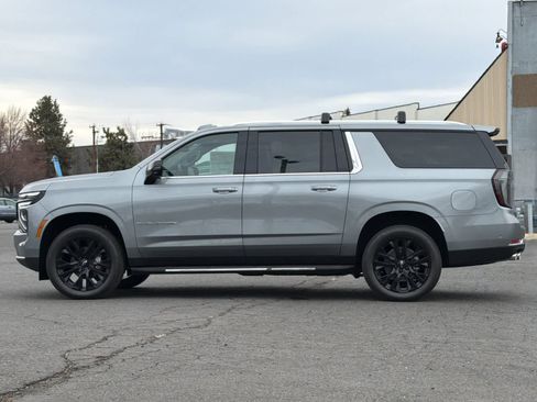 New 2026 Chevrolet Suburban Premier AWD/4WD image 5
