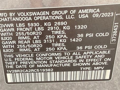 Used 2024 Volkswagen Atlas SEL AWD/4WD image 42