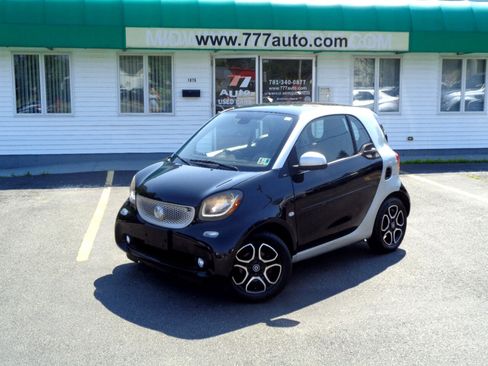 Used 2016 smart fortwo passion image 1