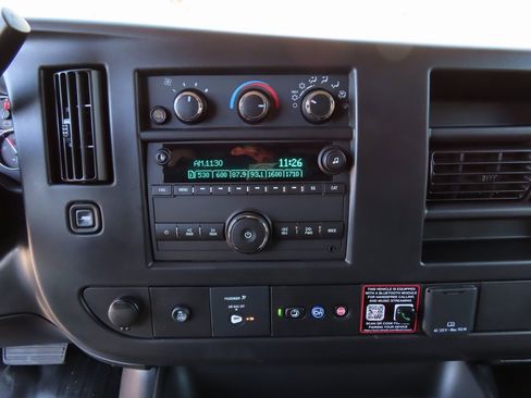 New 2025 Chevrolet Express 2500 Work Van w/ Safety Package image 5