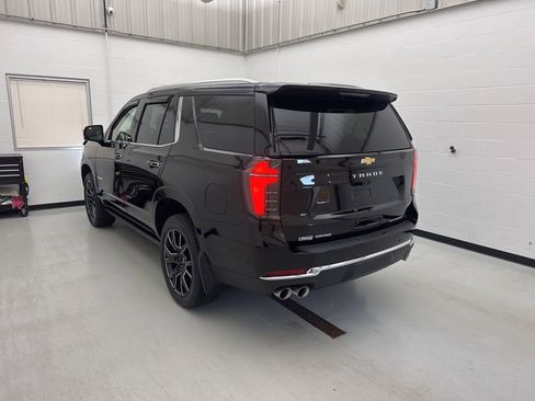 Used 2025 Chevrolet Tahoe Premier AWD/4WD image 19