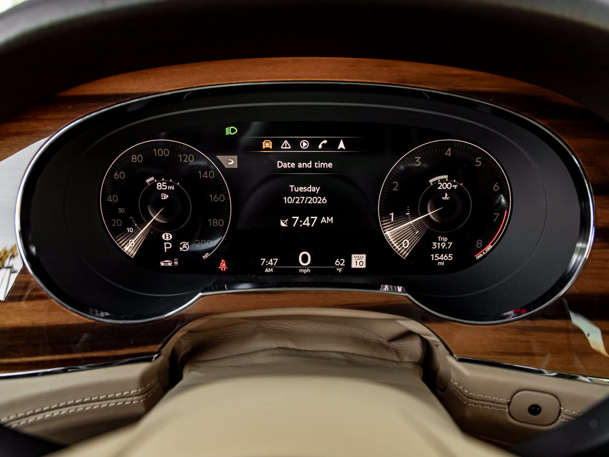 Used 2023 Bentley Bentayga AWD/4WD image 23