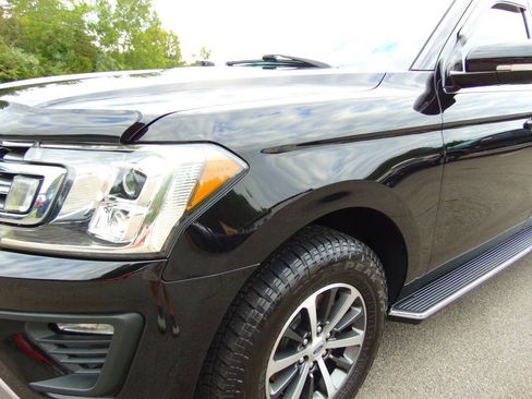 Used 2019 Ford Expedition Max XLT w/ Equipment Group 202A AWD/4WD image 34