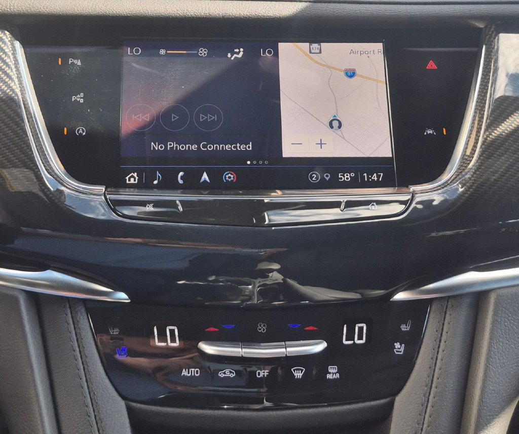 Used 2025 Cadillac XT6 Sport w/ Technology Package AWD/4WD image 8
