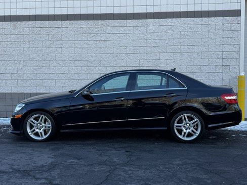 Used 2013 Mercedes-Benz E 550 4MATIC Sedan image 13