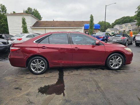 Used 2017 Toyota Camry LE FWD image 13