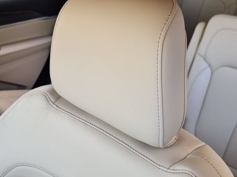 Certified 2021 Jeep Grand Cherokee L Limited AWD/4WD image 16