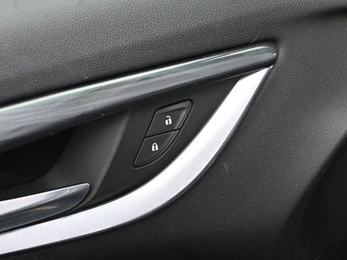 Used 2021 Buick Enclave Essence w/ Sound and Sites Package image 10