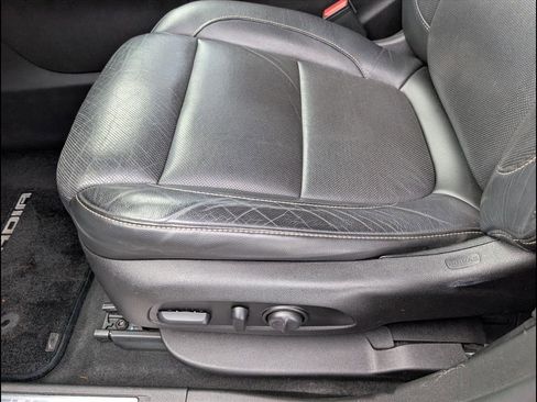 Used 2018 GMC Acadia SLT image 20