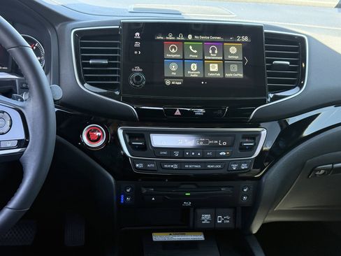 Certified 2022 Honda Pilot Elite image 23