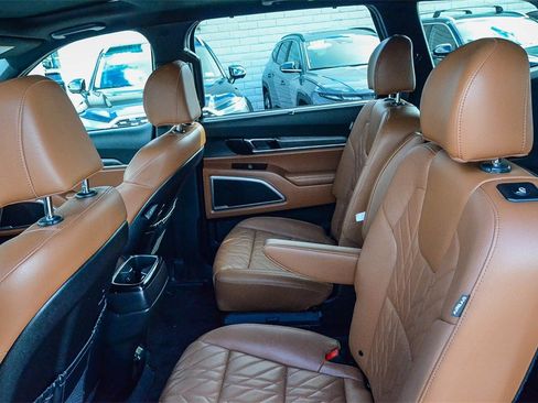 Used 2023 Kia Telluride EX X-Line image 18