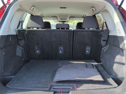 Used 2025 Nissan Rogue S image 17