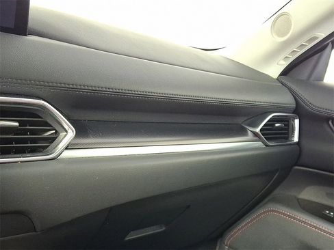 Used 2023 MAZDA CX-5 Carbon Edition image 29