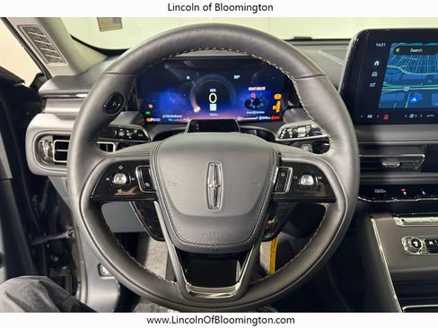 New 2026 Lincoln Aviator AWD image 22