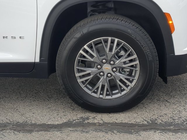 New 2027 Chevrolet Traverse LT FWD image 27