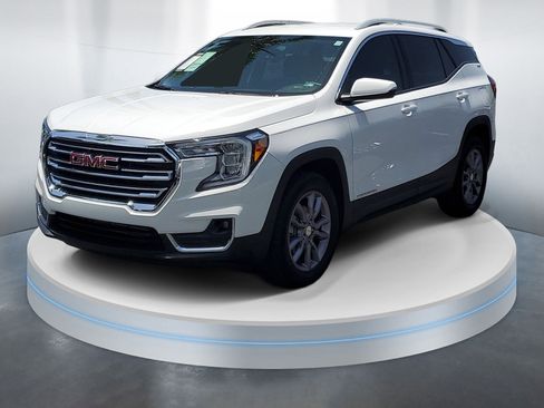 Certified 2024 GMC Terrain SLT AWD/4WD image 1