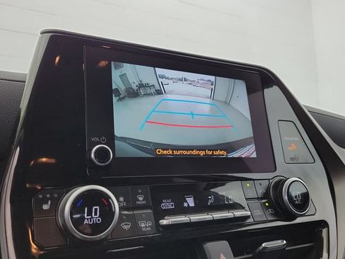 Used 2026 Toyota Highlander XLE AWD/4WD image 30