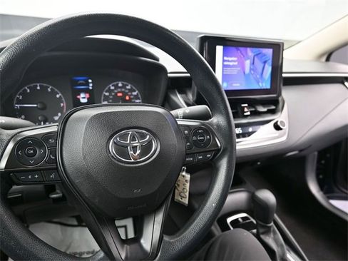 Used 2024 Toyota Corolla LE image 12