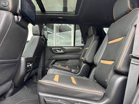 Used 2021 GMC Yukon AT4 w/ AT4 Premium Package AWD/4WD image 30