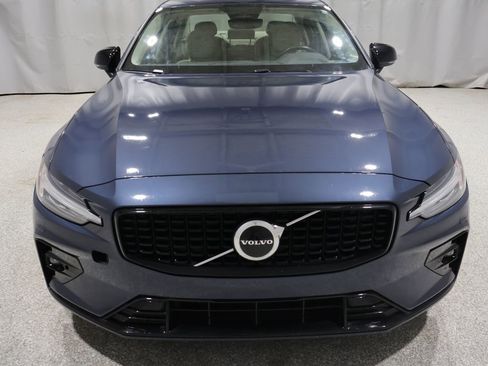 Used 2023 Volvo S60 B5 Core AWD/4WD image 8