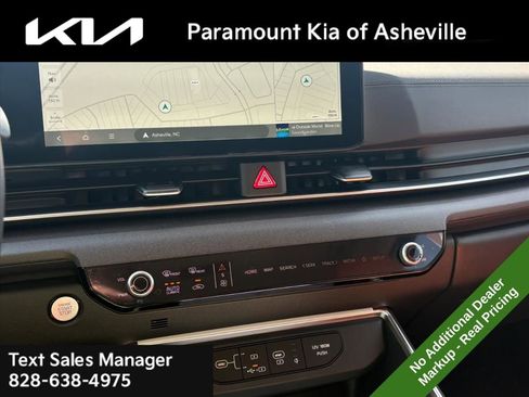 New 2026 Kia Carnival EX FWD image 9