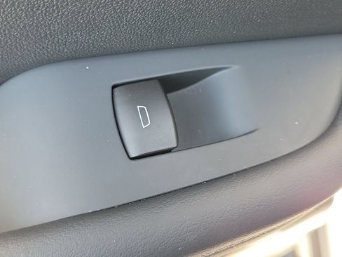 Used 2026 Buick Enclave Preferred w/ Power Package FWD image 19