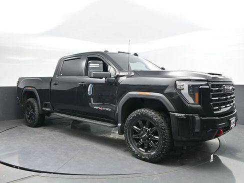 Used 2024 GMC Sierra 3500 AT4 w/ AT4 Premium Plus Package AWD/4WD image 4