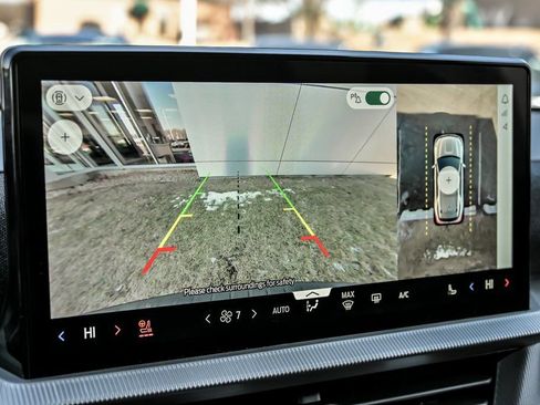 Used 2025 Ford Explorer ST-Line image 23