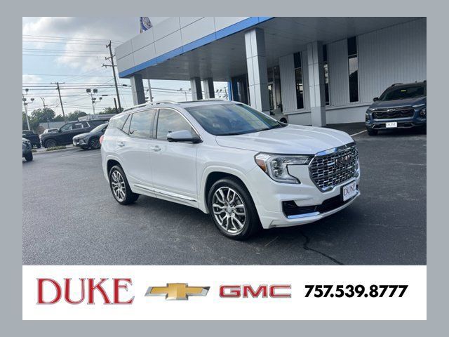 Used 2023 GMC Terrain Denali w/ Denali Premium Package AWD/4WD image 1