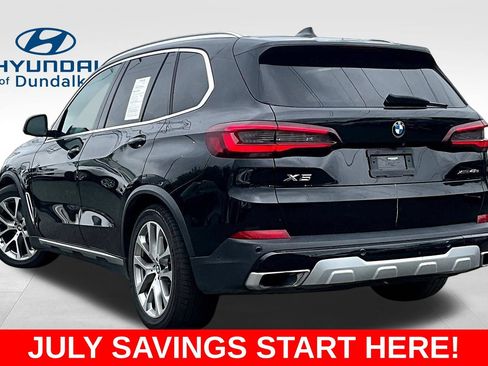 Used 2021 BMW X5 xDrive45e w/ Parking Assistance Package AWD/4WD image 3