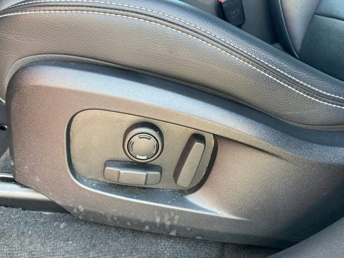 Used 2024 Jaguar F-PACE R-Dynamic S image 11