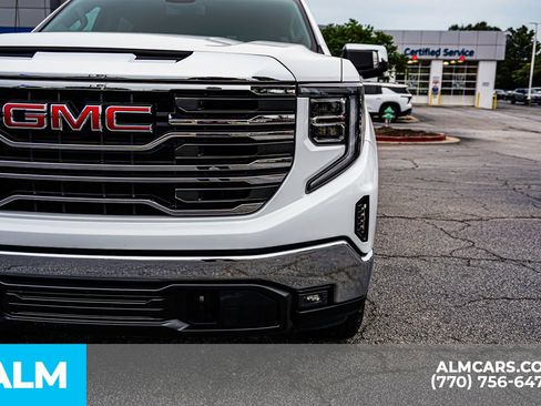Used 2024 GMC Sierra 1500 SLT RWD image 18