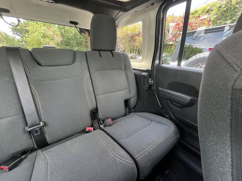 Used 2025 Jeep Wrangler Unlimited Sport AWD/4WD image 36