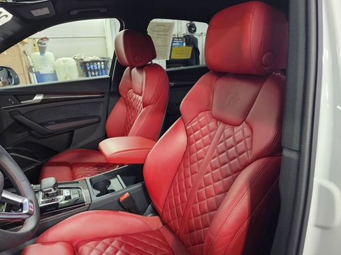 Certified 2025 Audi SQ5 Premium Plus w/ Premium Plus Package image 12