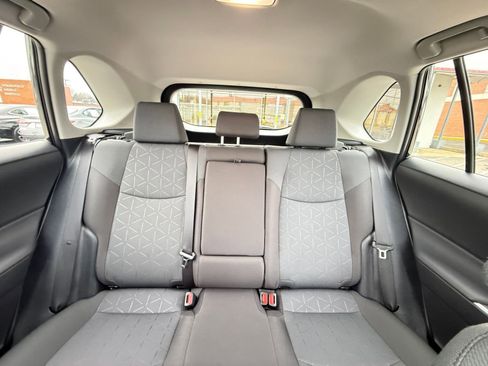 Used 2025 Toyota RAV4 XLE image 39