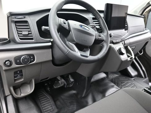 Used 2026 Ford E-Transit Low Roof RWD image 12