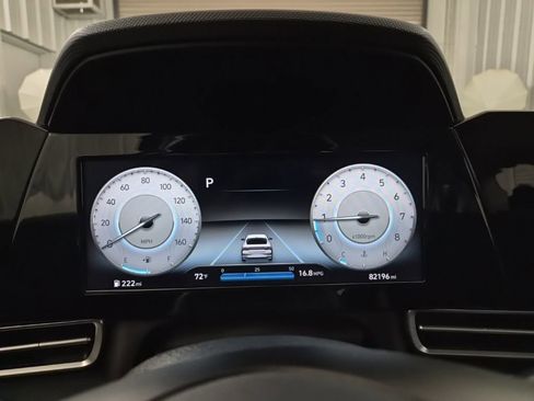 Used 2022 Hyundai Elantra SEL w/ Convenience + Premium Package image 26