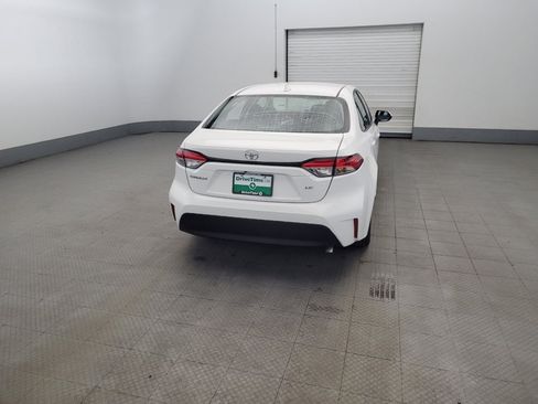 Used 2024 Toyota Corolla LE FWD image 7