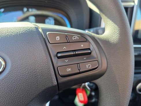 New 2026 Hyundai Venue SE image 23