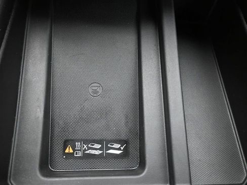 Used 2019 GMC Sierra 1500 SLT w/ SLT Premium Plus Package image 32