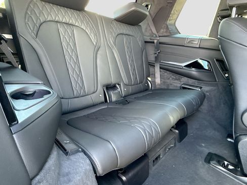 New 2026 BMW ALPINA XB7 AWD/4WD image 21