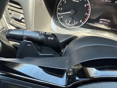 Used 2023 Nissan Rogue SV image 25