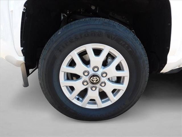 Used 2026 Toyota Tacoma SR5 w/ SR5 Upgrade Package AWD/4WD image 30