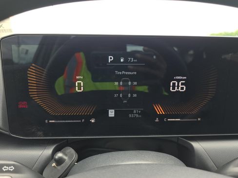 Used 2017 Kia Sorento EX image 11