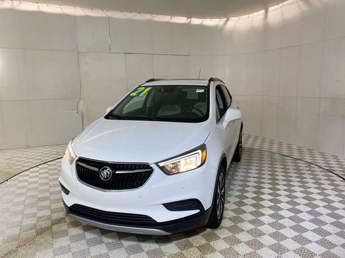 Used 2021 Buick Encore Preferred w/ Safety Package II image 20
