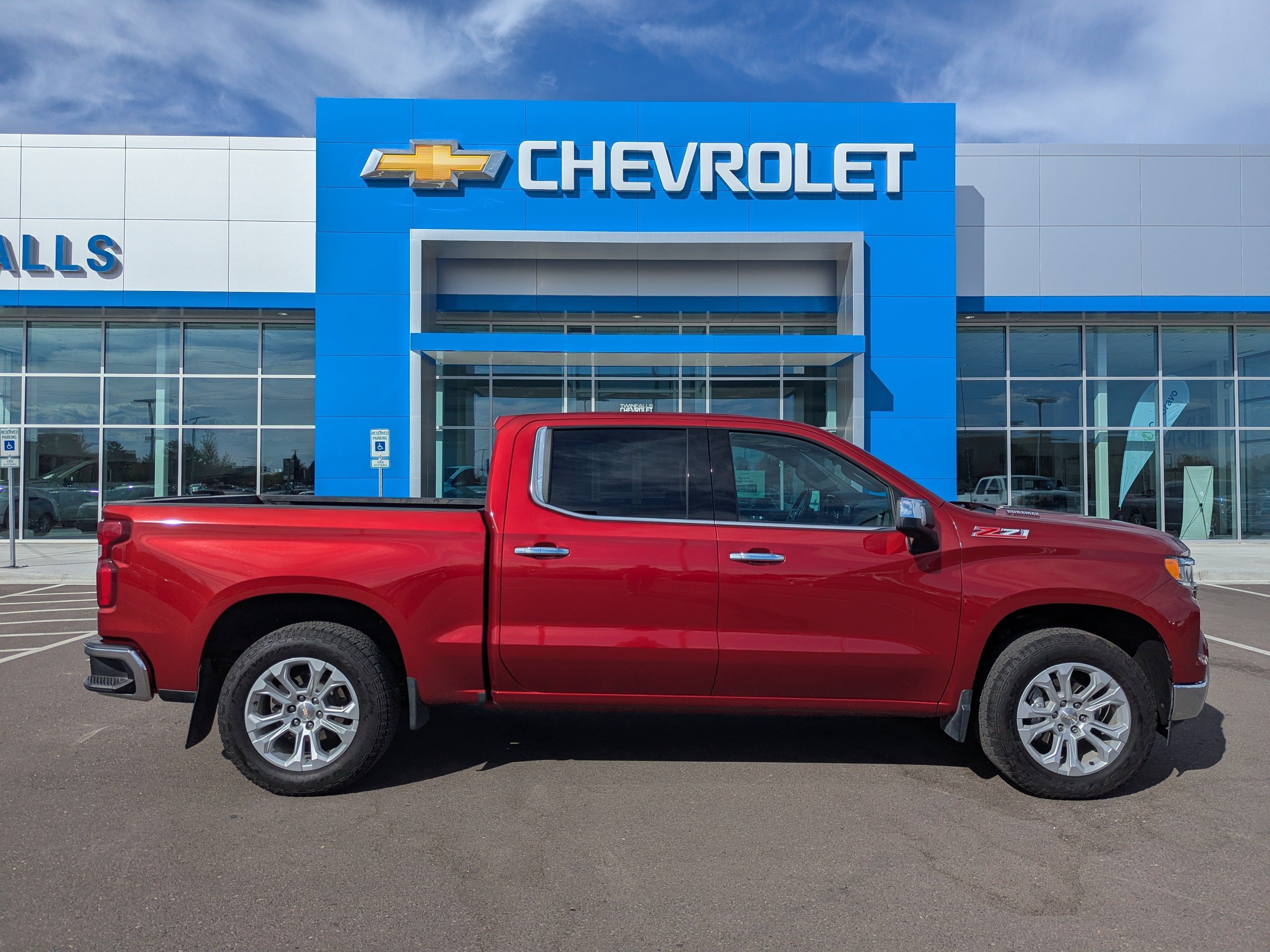 Certified 2023 Chevrolet Silverado 1500 LTZ AWD/4WD image 41