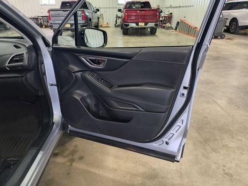 Used 2021 Subaru Forester Premium AWD/4WD image 28